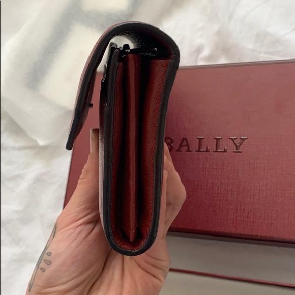 Wallet - Picture 7 of 9